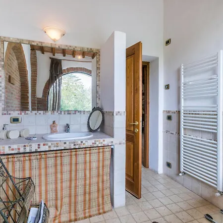 Tatil Evi Podere Palazzetto By Interhome *